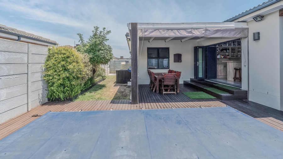 3 Bedroom Property for Sale in Sonkring Western Cape